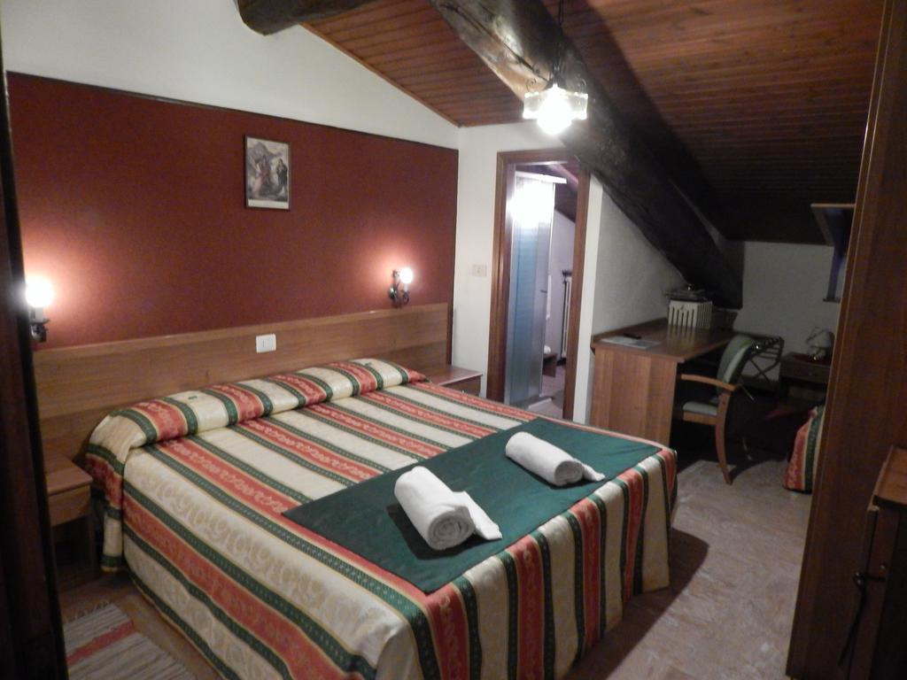 Albergo Altavilla Tirano Exterior foto